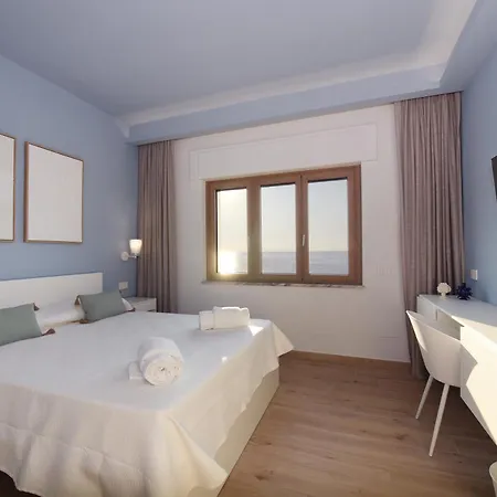 La Marina Luxury