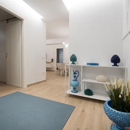 La Marina Luxury