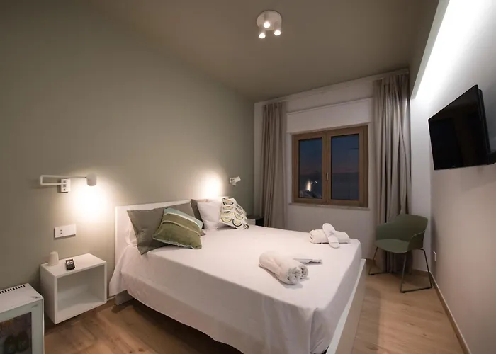 住宿加早餐酒店 La Marina Luxury 3*