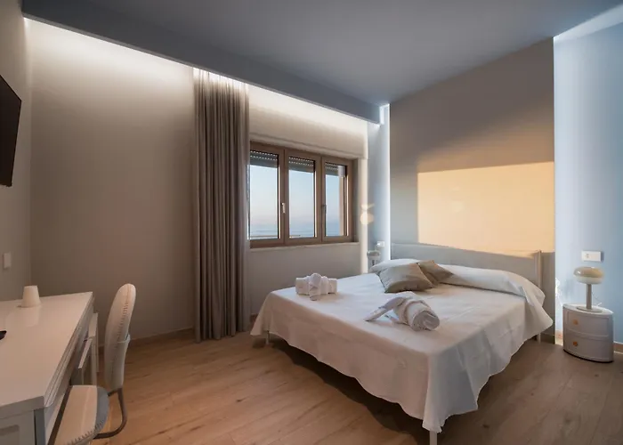 住宿加早餐酒店 La Marina Luxury 皮佐